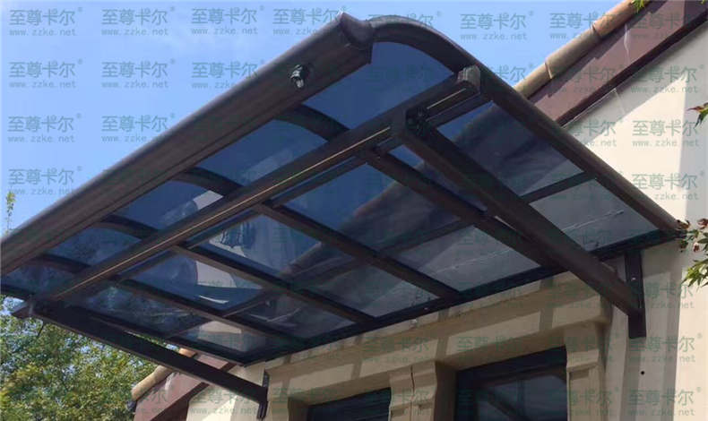 至尊卡爾雨棚加盟有哪些服務呢？