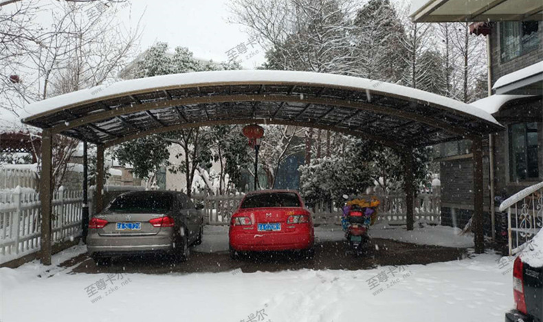 大家注意！冬天到了，還沒安裝停車棚的業主抓緊啊