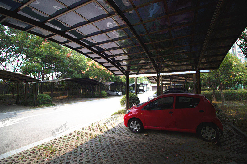 車棚廠家坦言，汽車棚行業(yè)內(nèi)能做到言行一致廠家的有多少