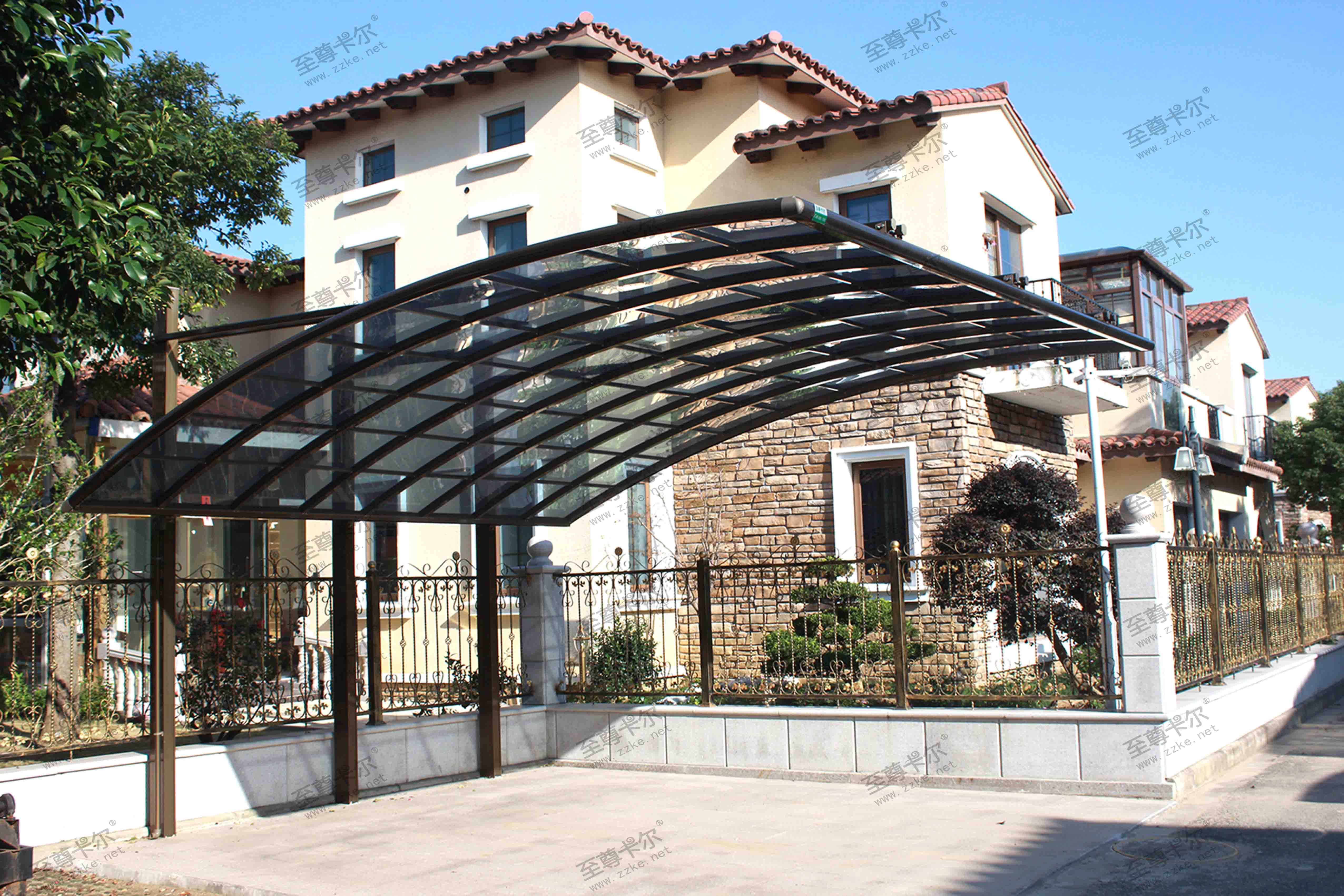 鋁合金雨棚多少錢一平？偷偷告訴你，鋁合金雨棚廠家不愿說的秘密